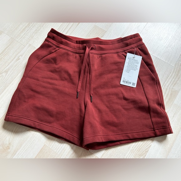 Lululemon Scuba High Rise Short 5 “ - Picture 1 of 3